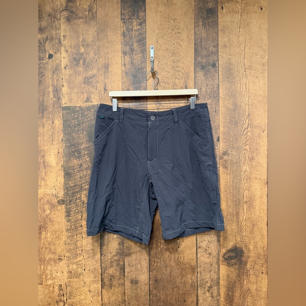 KUHL Men's Dark Gray Shorts size 36 10” inseam EUC